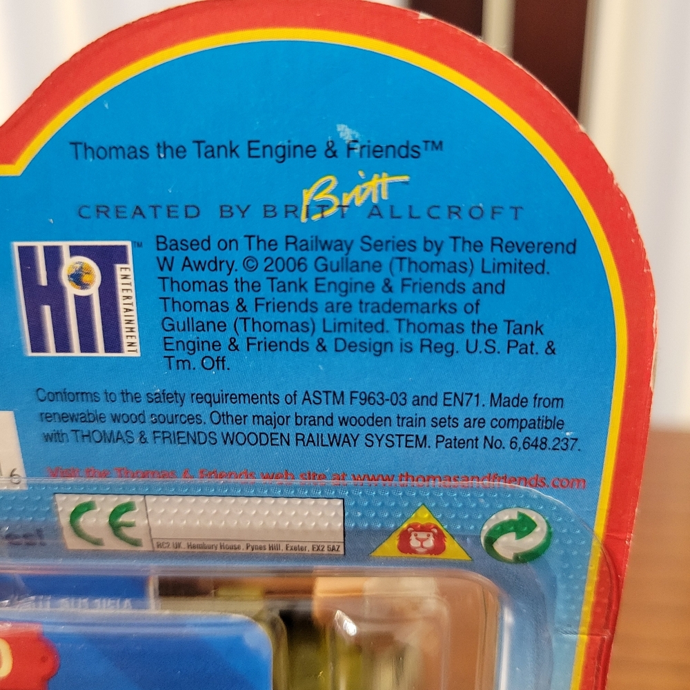 Thomas Wooden Railway Diesel 10 Engine - 2006 - New in Package - Picture 6 of 6